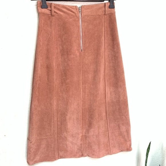 Gianni Bini Faux Suede Skirt - Picture 5 of 11